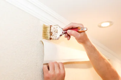 Pose de papier peint à Courcebœufs — revêtements muraux et toiles de verre